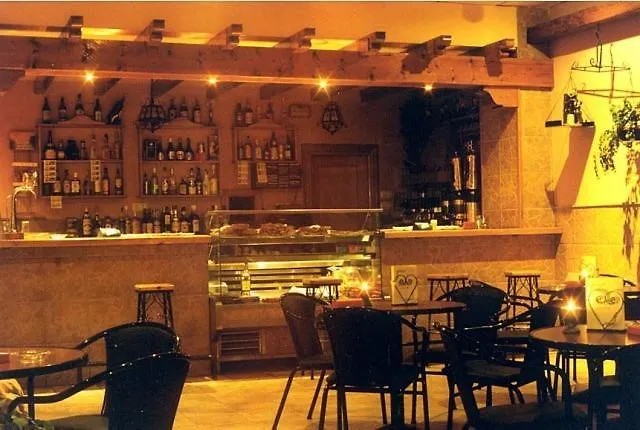 Hotel Limas 2*