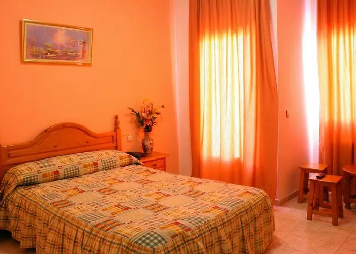 Limas Hotel 2*